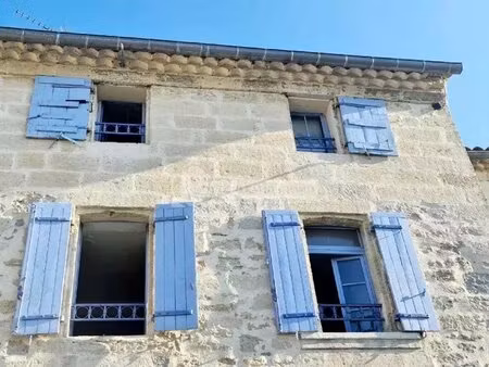 location grand studio meublé - barbentane