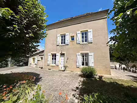 vente maison 5 pièces 135 m² à riorges (42153)  189 000 €