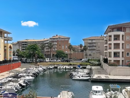 appartement à vendre 1 pièce 24 m² - fréjus (83) - 194 000€