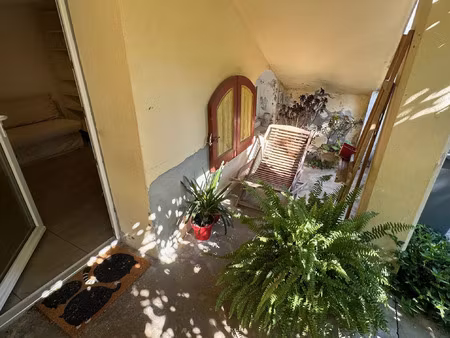 location appartement 1 pièce 20 m² à toulon (83000)