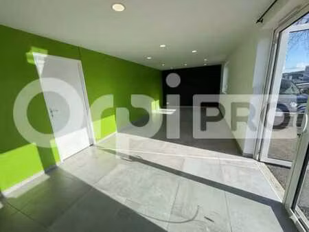 location entrepôt 295 m²