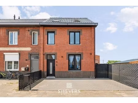 instapklare en energiezuinige woning met tuin nabij het centrum van leopoldsburg