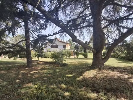 maison de 225 m² à saint-marcel-paulel