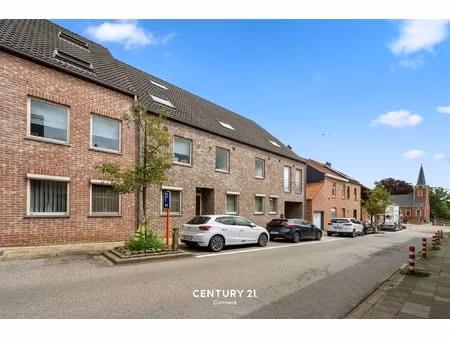 app. met 2 slpks  tuin en staanplaats te korbeek-lo