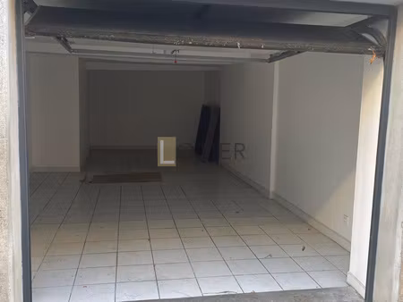 à louer garage 34 m2 bastide saint-louis  carcassonne
