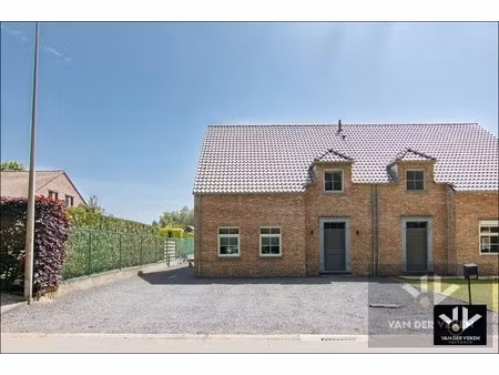 recente woning 4 slpk op ruim perceel 6a65ca