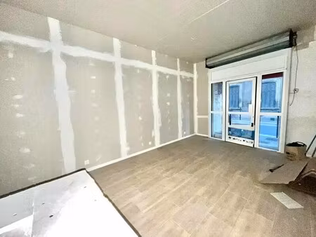 location commerce vidauban 83550 103m²
