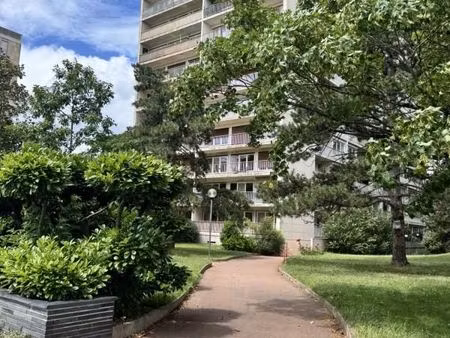 appartement 3 pièces 77 m²