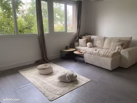 studio 1 pièce 42 m²