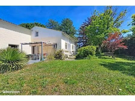 maison 6 pièces 160 m²