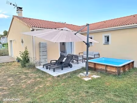 maison plain-pied 148 m² avec terrasse et piscinette  proche riom