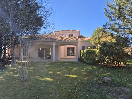 maison contemporaine à 5 min de la n10