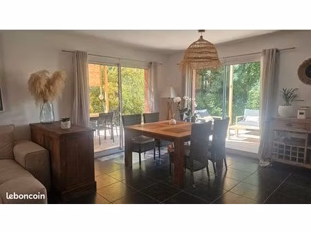 maison 3 ch - garage - jardin au cœur du village au calme absolu