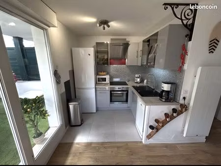 appartement 2-pièces meublé avec terrasse