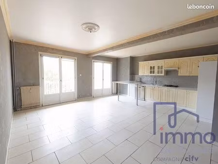 appartement 3 pièces 75 m²