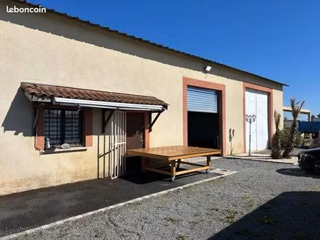 av entrepôt  dépôt  stockage  maison d’habitation