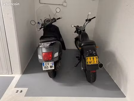 place(s) motos