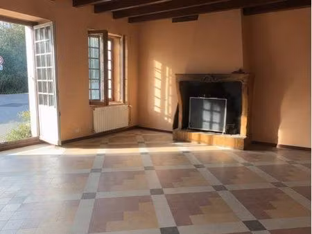 maison de 129m2 à rénover -saint laurent d’agny-
