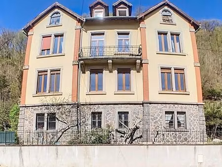 maison 8 pièces 200 m²
