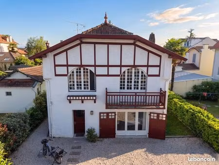 villa 8 pièces 186 m²