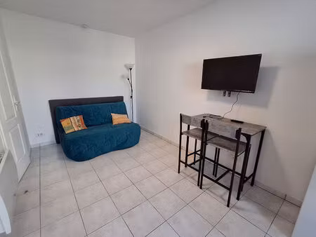 location appartement 1 pièce 17m²