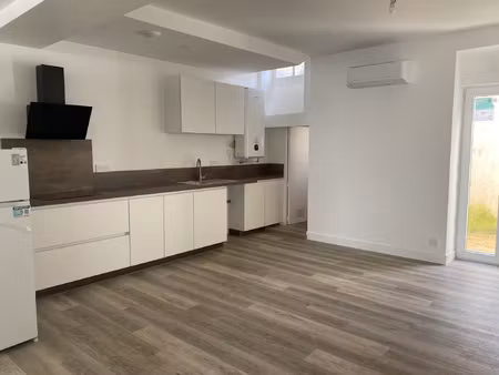 location appartement 2 pièces 43m² cognac 16100