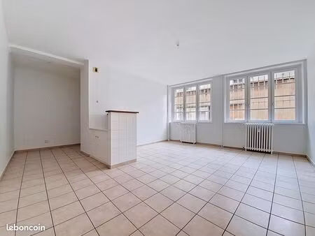 appartement 3 pièces 77 m²