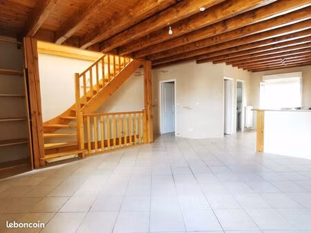 appartement t3 avec terrasse