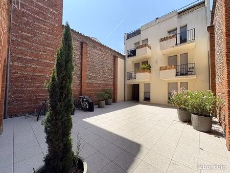 t2 duplex avec terrasse et balcon - jeanne d'arc toulouse hyper centre
