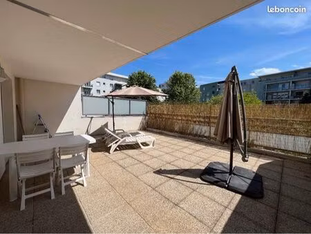 appartement t2 de 33m2 avec terrasse de 40m2