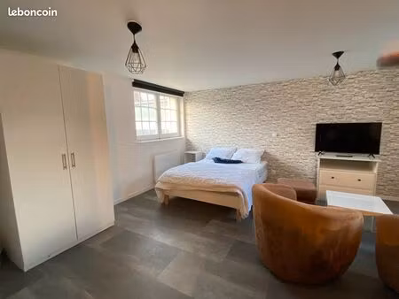 studio meublé