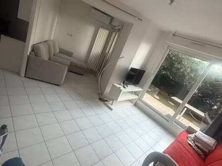 magnifique studio  disponible octobre jusqu’à juin