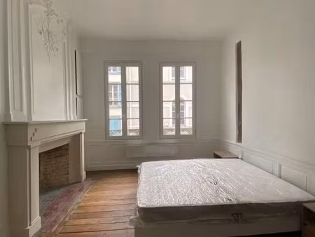 appartement 2 pièces meublé – 58 m² – hyper centre de troyes