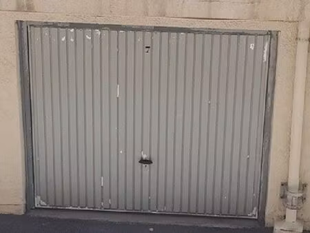 garage à louer - proximité lycée audiberti - place de gaulle à 10 min