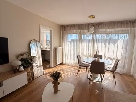 appartement t3 rénové 66 m² – balcon  parking privatif et cave – dpe c