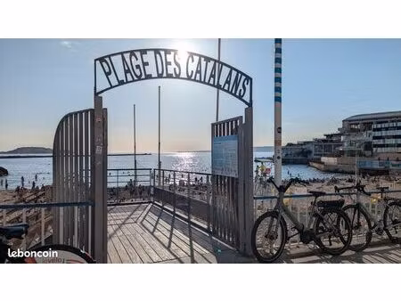 t1 les catalans plage avec ascenseur