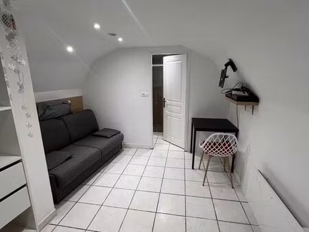 studio meublé
