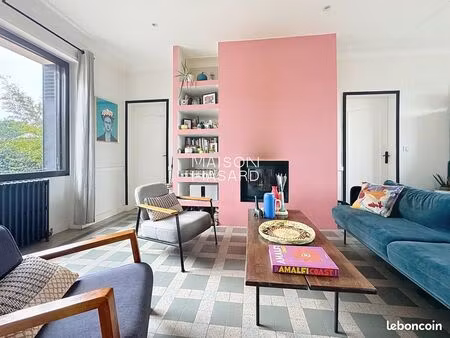 propriété 7 pièces 145 m²