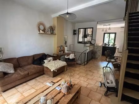 location maison de village t4+