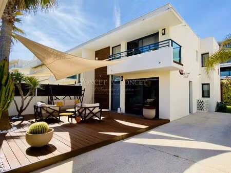carnon place  villa moderne