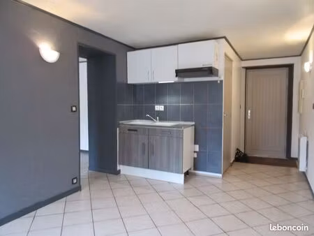 a louer appartement 40 m2 sur abbeville centre