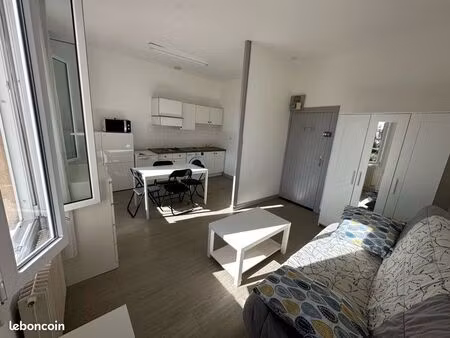 a louer joli studio meublé
