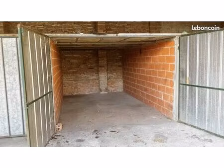 box garage 40m3 centre moissac