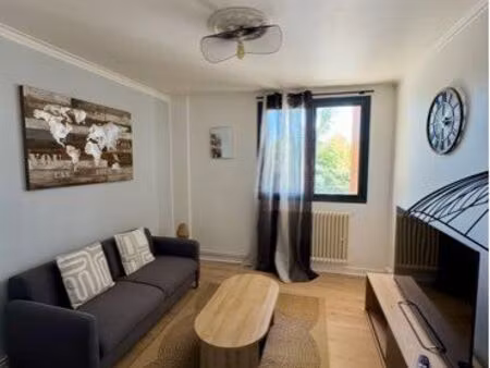 à louer – appartement t2 meublé – rue d’alsace  carcassonne