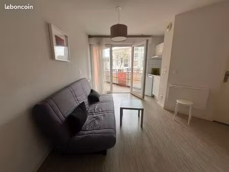 studio 1 pièce 24 m²