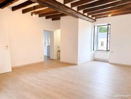 duplex 2 chambre refait à neuf centre ville durtal