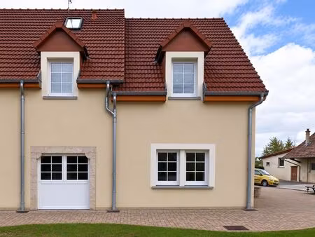 appartement t4 de 83m² à montbouton