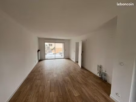 loue appartement neuf t3
