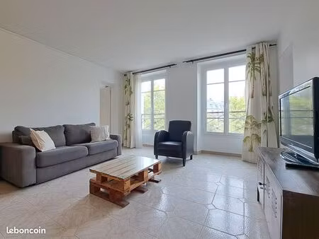 2/3 pièces 60 m2 meublé metro republique