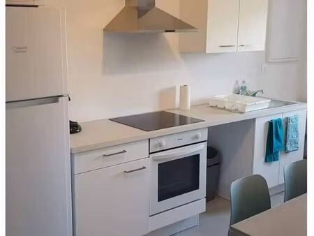 location appartement dans maison ancienne t3 peyriac de mer